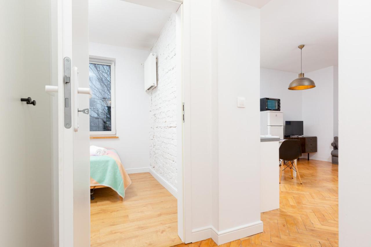 Mokotow Apartment Metro Raclawicka By Renters Warsaw Exterior photo